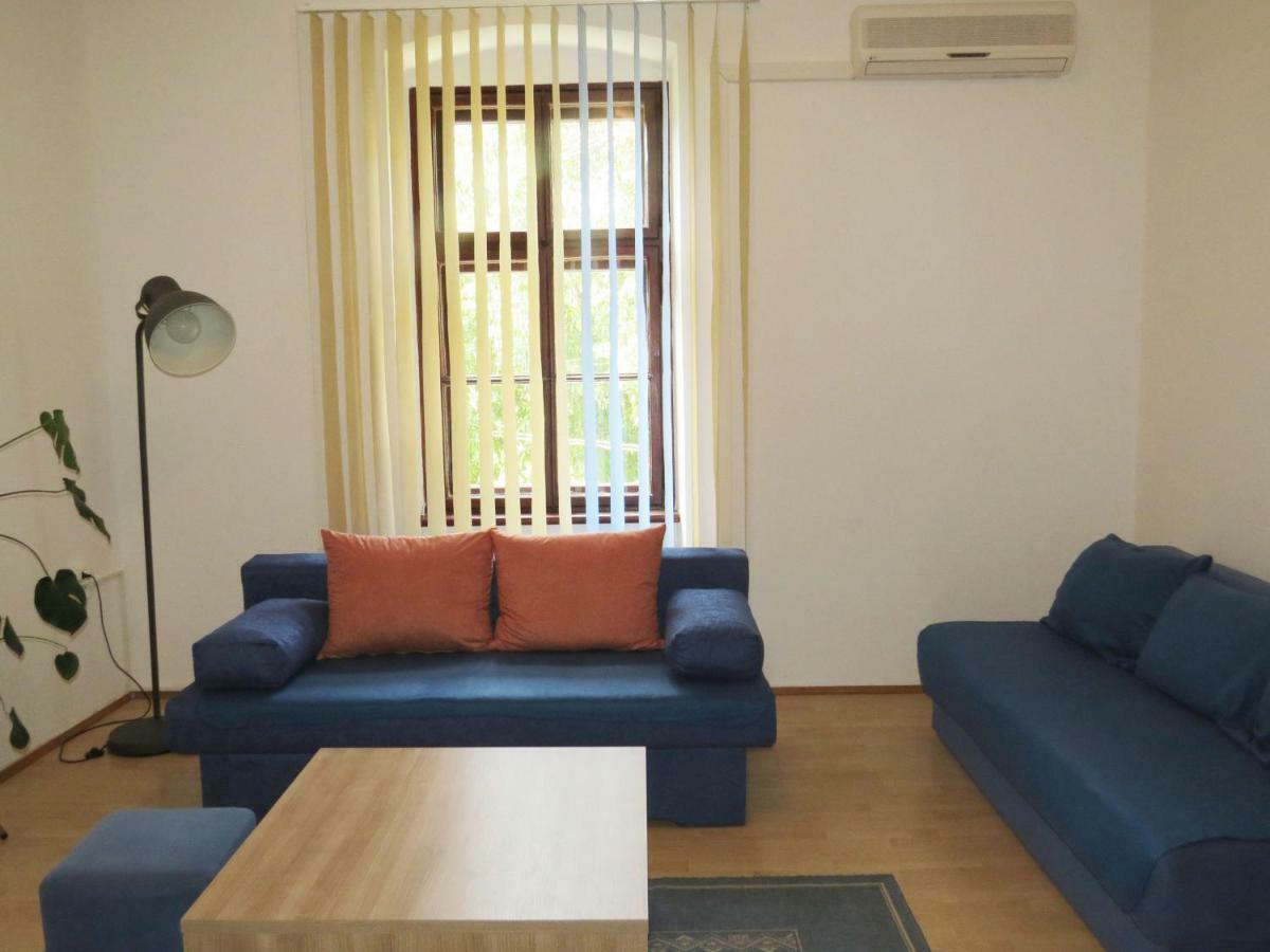 Apartment Stoja Pula Exterior photo